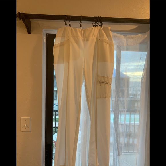 Chico’s Travel Pant - Picture 1 of 2